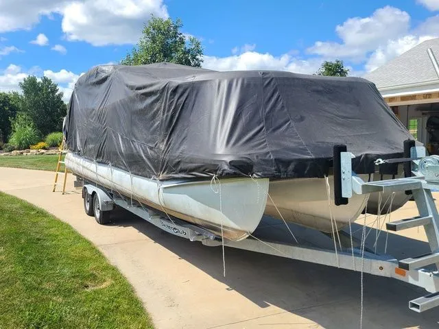 Slide: The Image of Harris Grand Mariner SEL250 2016 - 14