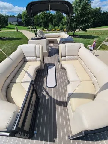 Slide: The Image of Harris Grand Mariner SEL250 2016 - 4