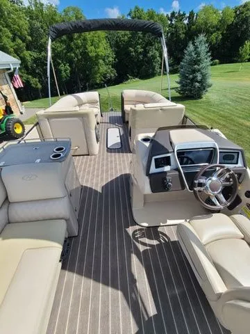 Slide: The Image of Harris Grand Mariner SEL250 2016 - 5