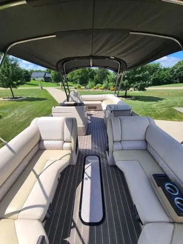 Slide: The Image of Harris Grand Mariner SEL250 2016 - 6