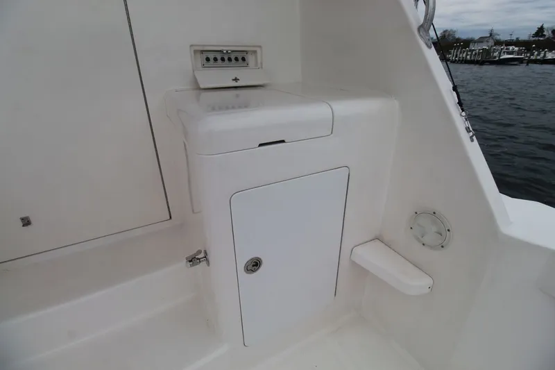 Slide: The Image of Cabo 43 Flybridge 2003 - 56