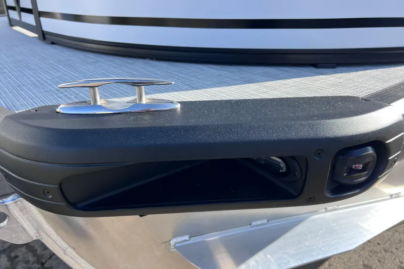 Slide: The Image of 2026 Viaggio V 20U boat detail with cleat and sleek design elements. - 29