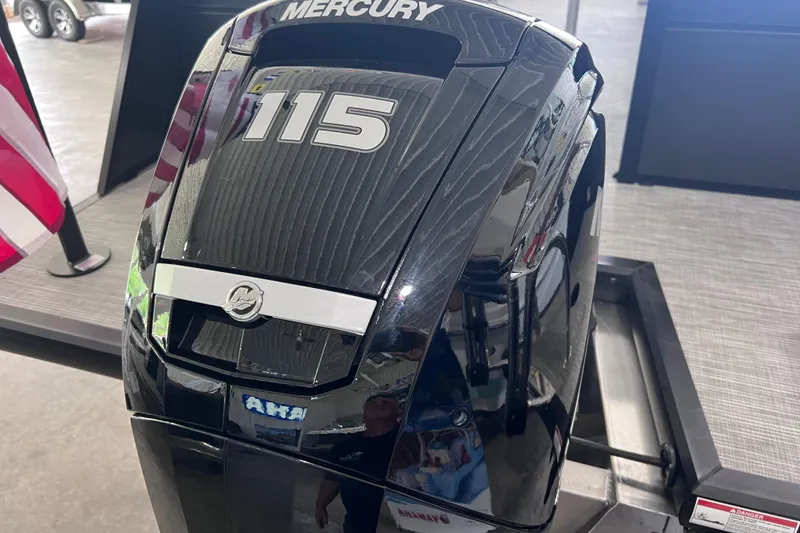 Slide: The Image of Mercury 115 outboard motor on Viaggio V 20U, 2026 model, displayed indoors. - 5