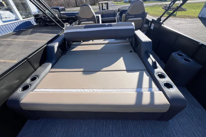 Slide: The Image of 2026 Viaggio X 22S Tritoon interior with spacious seating and cup holders. - 20
