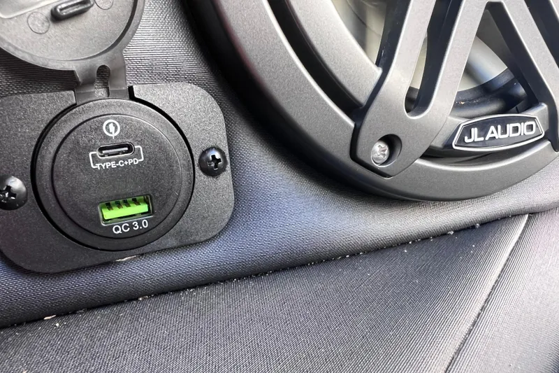 Slide: The Image of USB Type-C and QC 3.0 ports on 2026 Viaggio X 22S Tritoon with JL Audio speaker. - 23