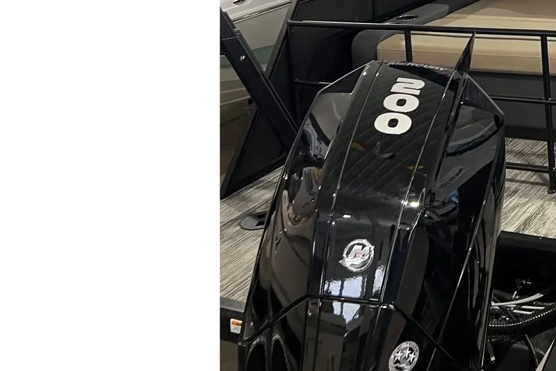 Slide: The Image of 2026 Viaggio X 22S Tritoon with powerful Mercury 200 outboard engine. - 8