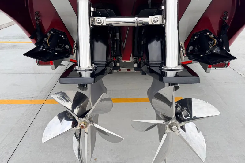 Slide: The Image of Rear view of 2011 Sunsation F4 boat with dual propellers. - 21