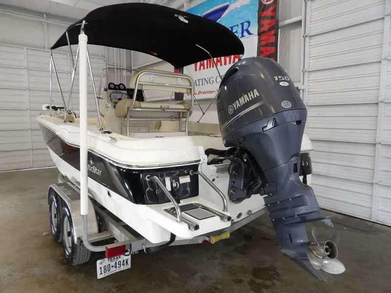 Slide: The Image of NauticStar 211 Angler 2018 - 7