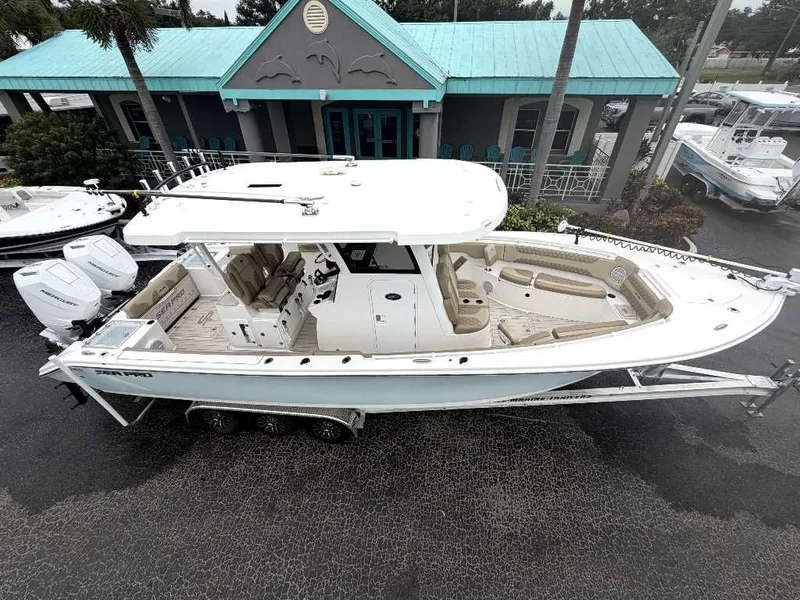 Slide: The Image of Sea Pro 320 DLX Center Console 2023 - 9