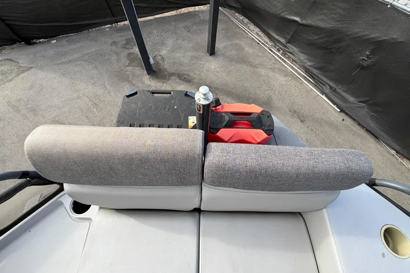 Slide: The Image of Hull identification number on 2022 Sea-Doo Switch Sport 21 watercraft. - 49