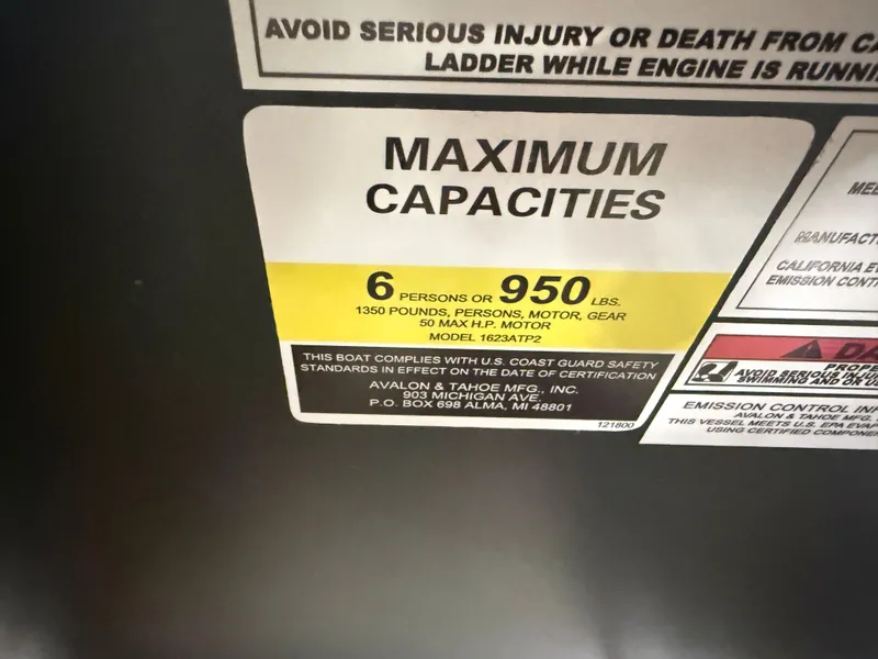 Slide: The Image of Tahoe Sport 1780 Cruise Rear Bench (CRB) & Honda 4-Stroke EFI 2026 - 14