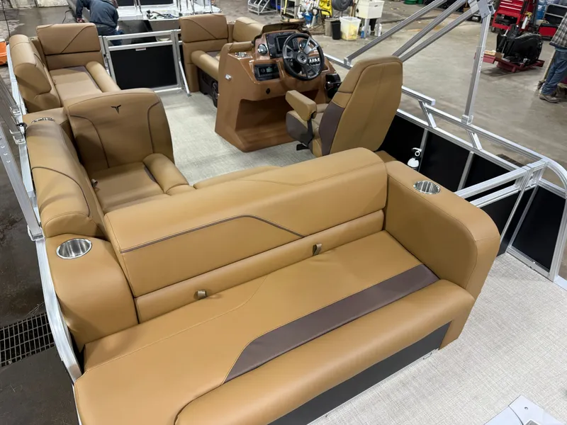 Slide: The Image of Tahoe Sport 1780 Cruise Rear Bench (CRB) & Honda 4-Stroke EFI 2026 - 20
