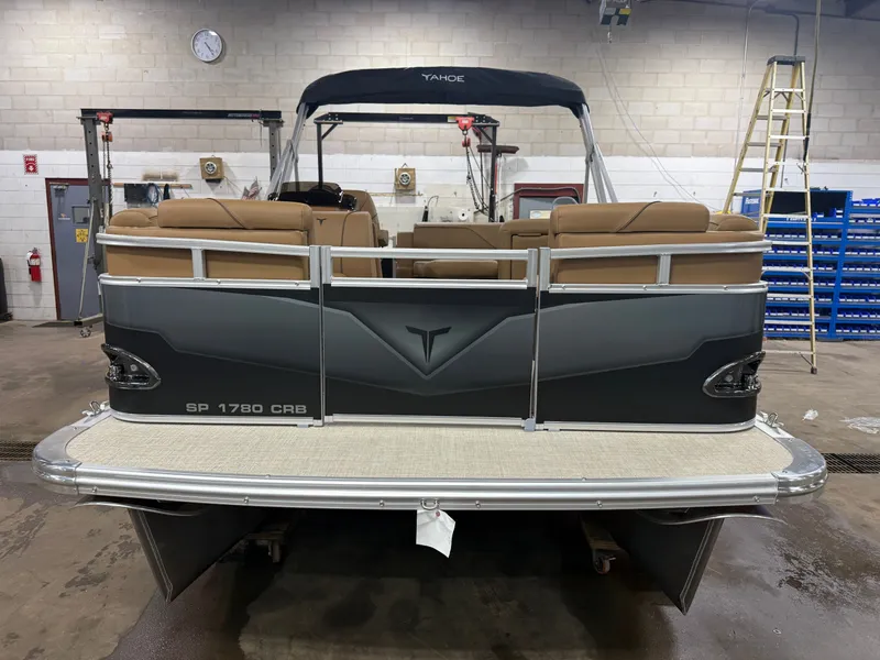 Slide: The Image of Tahoe Sport 1780 Cruise Rear Bench (CRB) & Honda 4-Stroke EFI 2026 - 28