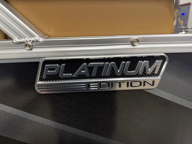 Slide: The Image of Tahoe Sport 1780 Cruise Rear Bench (CRB) & Honda 4-Stroke EFI 2026 - 33