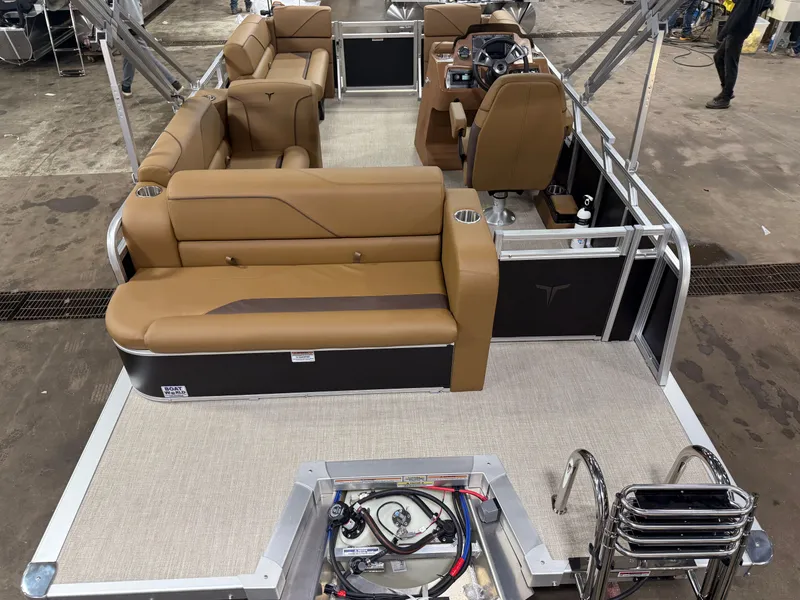 Slide: The Image of Tahoe Sport 1780 Cruise Rear Bench (CRB) & Honda 4-Stroke EFI 2026 - 5