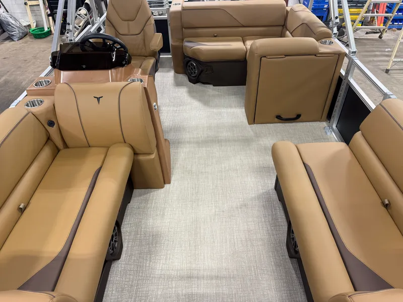 Slide: The Image of Tahoe Sport 1780 Cruise Rear Bench (CRB) & Honda 4-Stroke EFI 2026 - 6