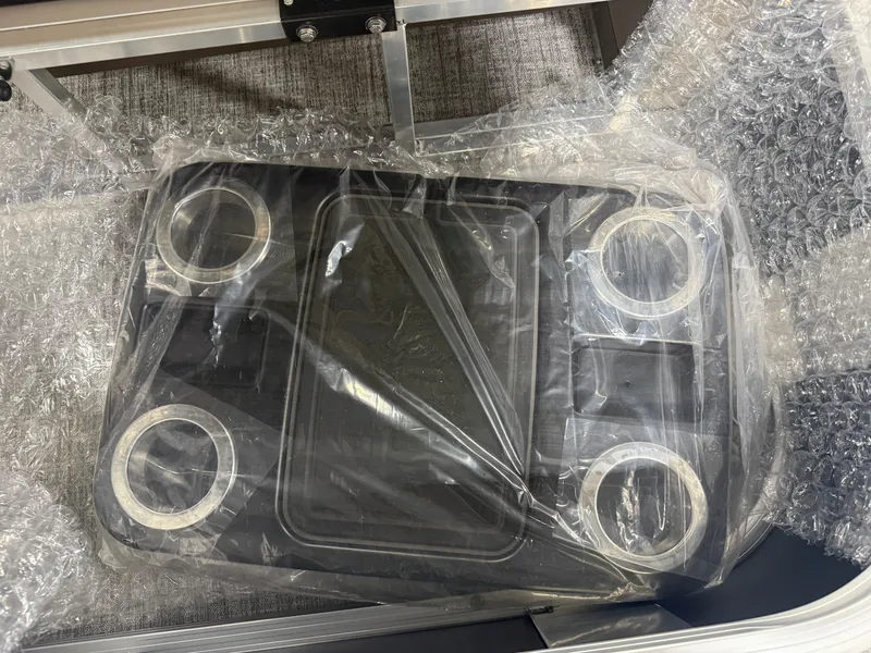 Slide: The Image of Tahoe LTZ 2385 Swingback (VRB) & Honda 4-Stroke EFI 2026 - 35