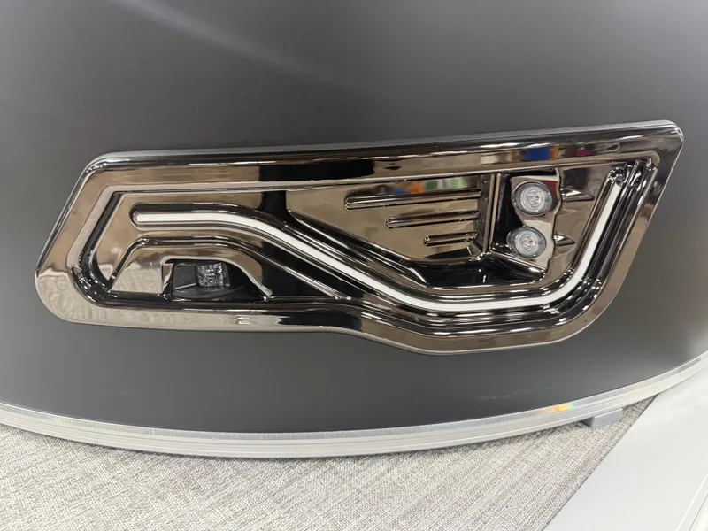 Slide: The Image of Tahoe LTZ 2385 Swingback (VRB) & Honda 4-Stroke EFI 2026 - 38