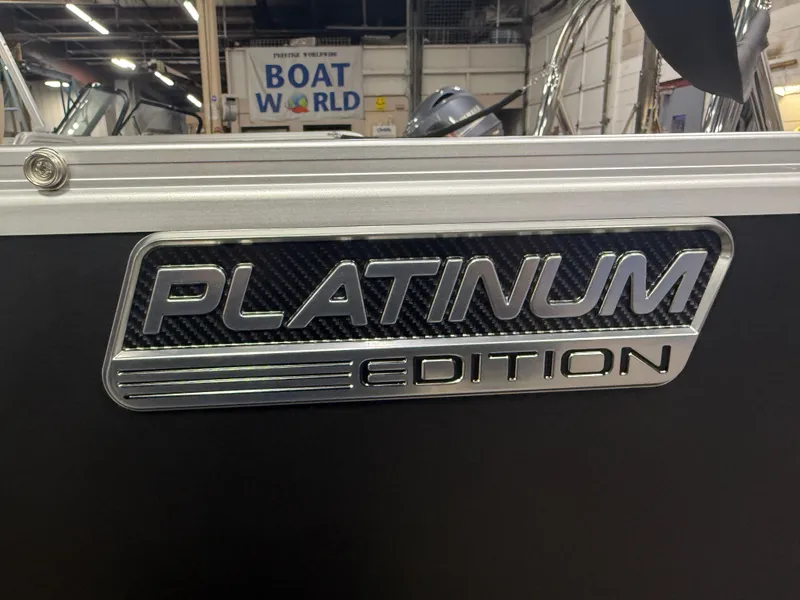 Slide: The Image of Tahoe LTZ 2385 Swingback (VRB) & Honda 4-Stroke EFI 2026 - 42