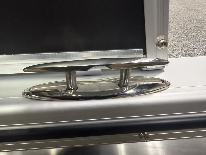 Slide: The Image of Tahoe LTZ 2385 VRB Swingback & Honda 4-Stroke EFI 2026 - 43