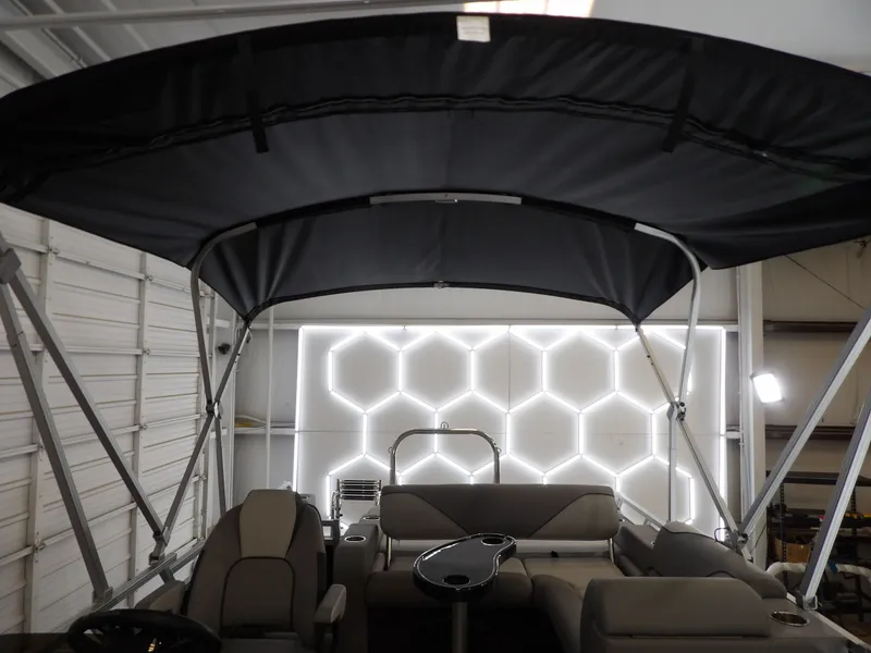 Slide: The Image of Avalon VNT VRB21 2026 - 19