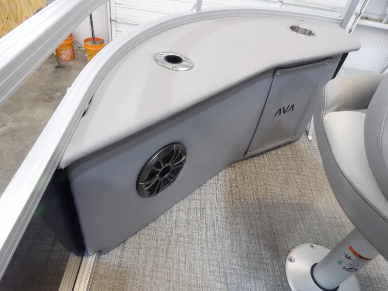 Slide: The Image of Avalon Venture 85 Rear Fish - 21' 2026 - 11