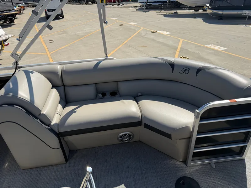 Slide: The Image of Berkshire 230E 2015 - 11