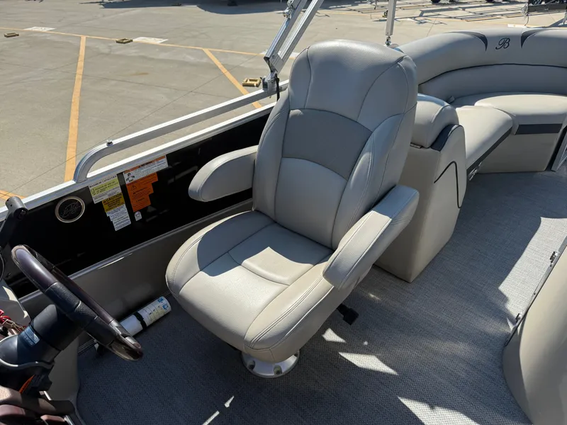 Slide: The Image of Berkshire 230E 2015 - 14