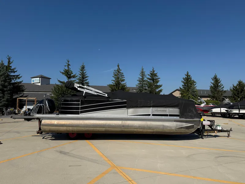 Slide: The Image of Berkshire 230E 2015 - 21