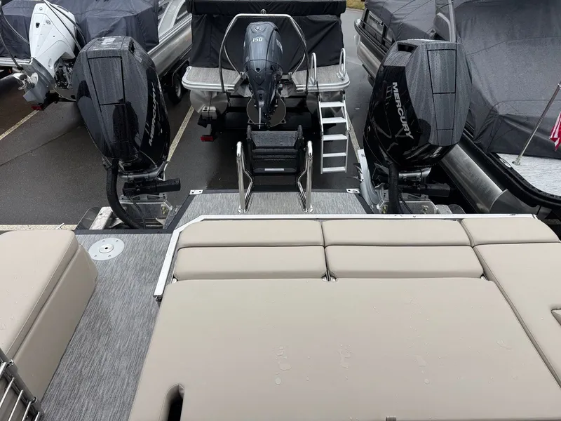 Slide: The Image of Bennington 30QXSBAX2 2026 - 10