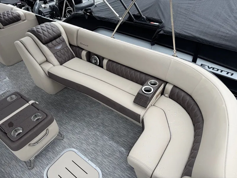 Slide: The Image of Bennington 30QXSBAX2 2026 - 3