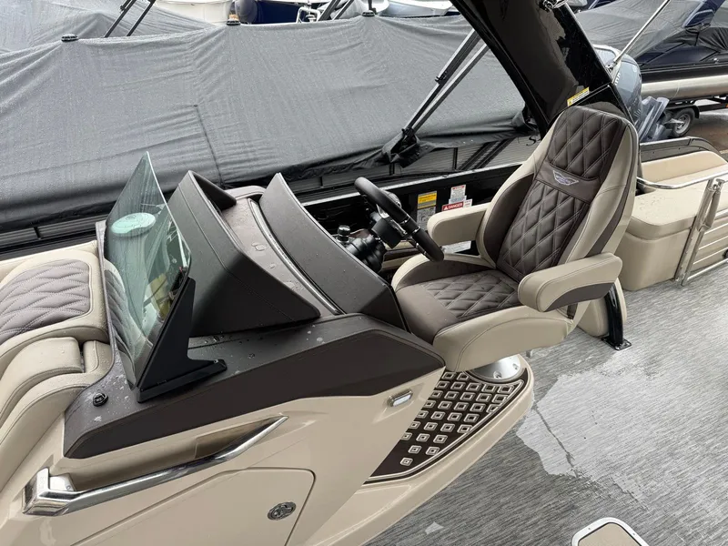 Slide: The Image of Bennington 30QXSBAX2 2026 - 8