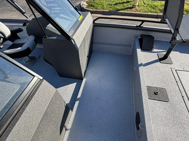 Slide: The Image of SeaArk Protege 240 2026 - 15