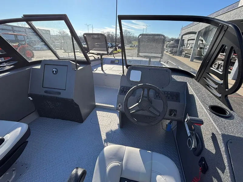 Slide: The Image of SeaArk Protege 240 2026 - 21