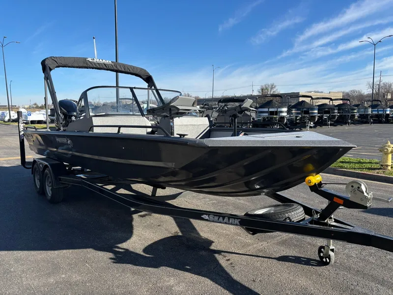 Slide: The Image of SeaArk Protege 240 2026 - 33