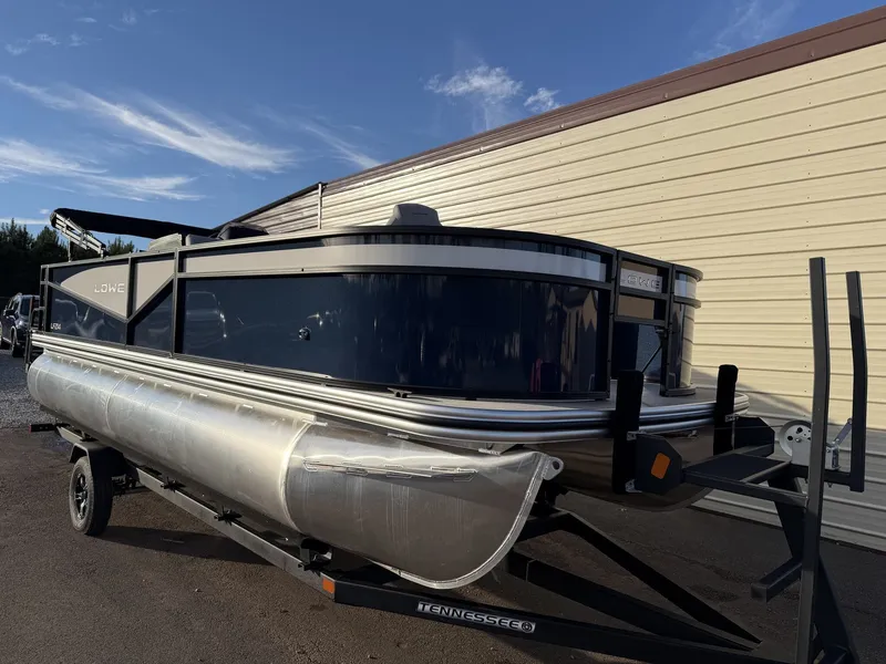 Slide: The Image of Lowe LF 172 2026 - 2