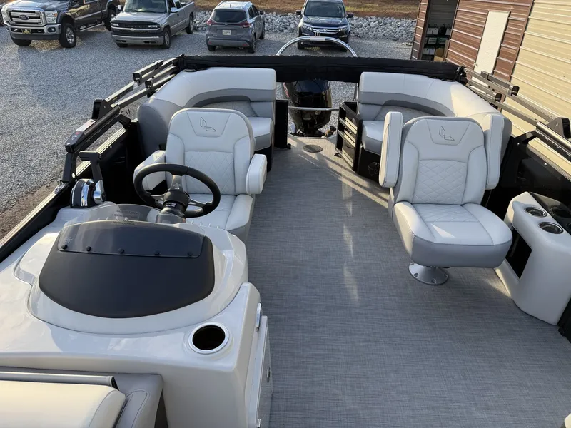 Slide: The Image of Lowe Ss 230 2026 - 6