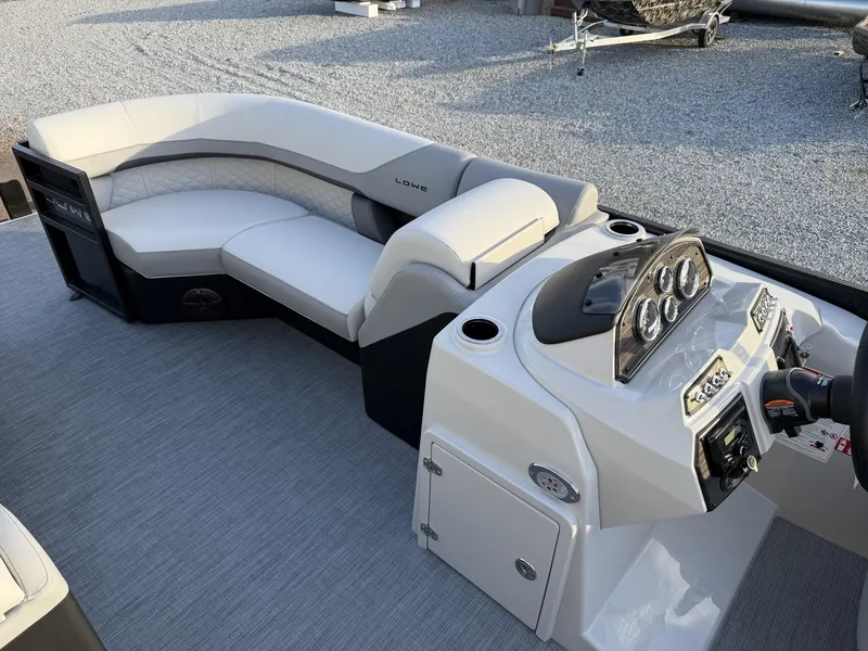 Slide: The Image of Lowe Ss 230 2026 - 10