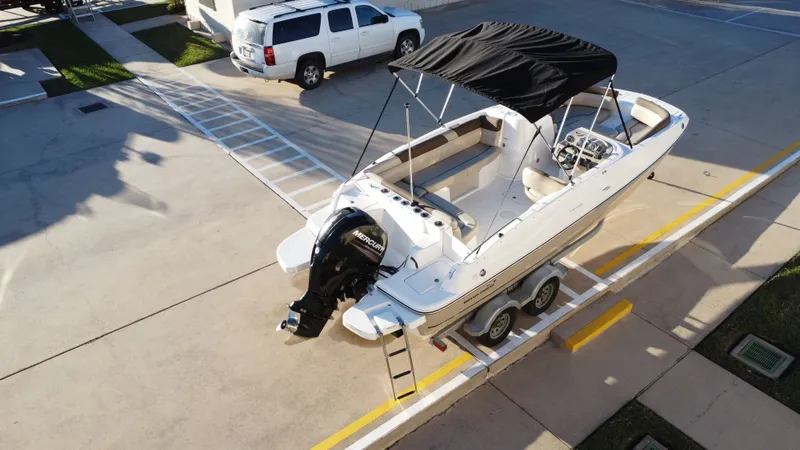 Slide: The Image of Bayliner 210 DB 2015 - 15