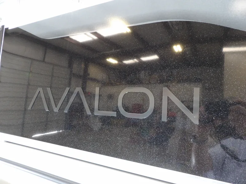 Slide: The Image of Avalon VNT VRB21 2026 - 7