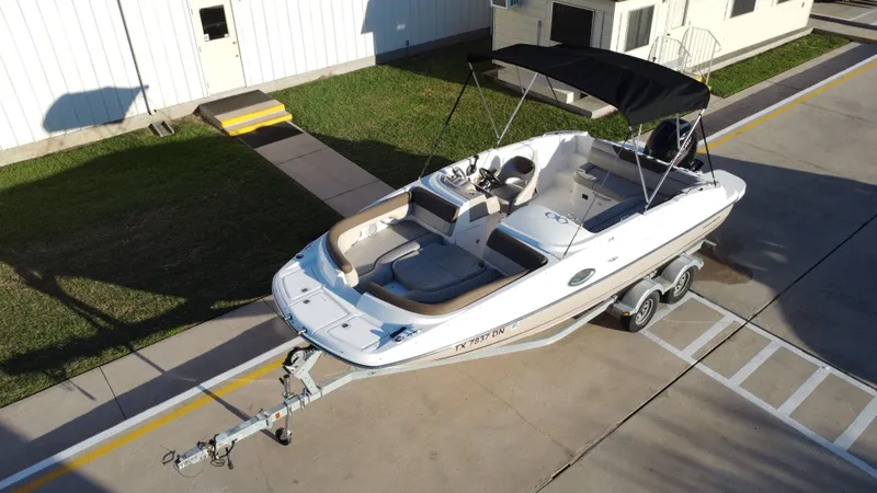 Slide: The Image of Bayliner 210 DB 2015 - 11