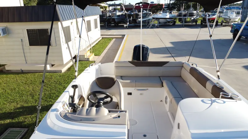 Slide: The Image of Bayliner 210 DB 2015 - 20