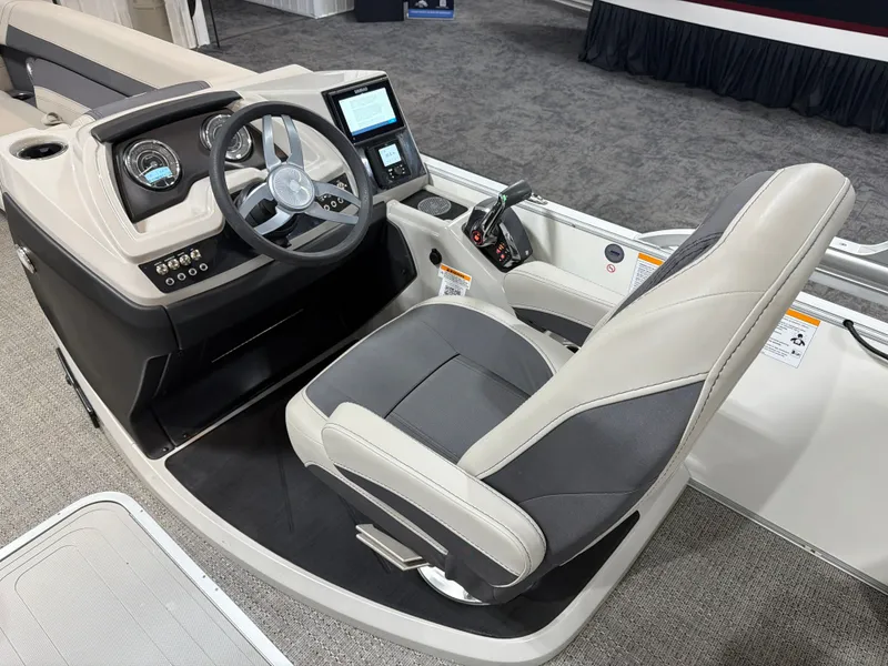 Slide: The Image of Barletta Cabrio 24UC 2025 - 13