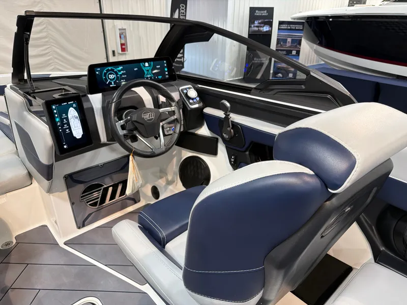 Slide: The Image of Malibu Wakesetter 23 LSV 2025 - 19