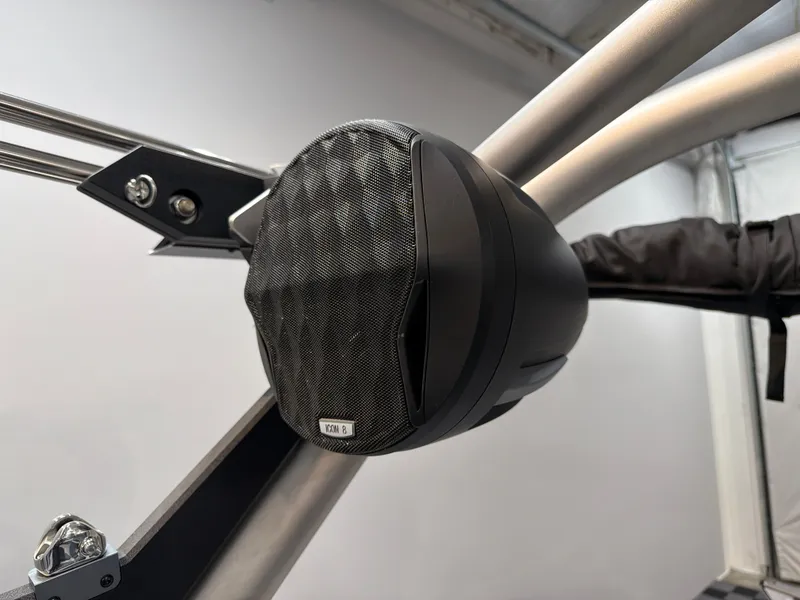 Slide: The Image of Malibu Wakesetter 23 LSV 2025 - 22