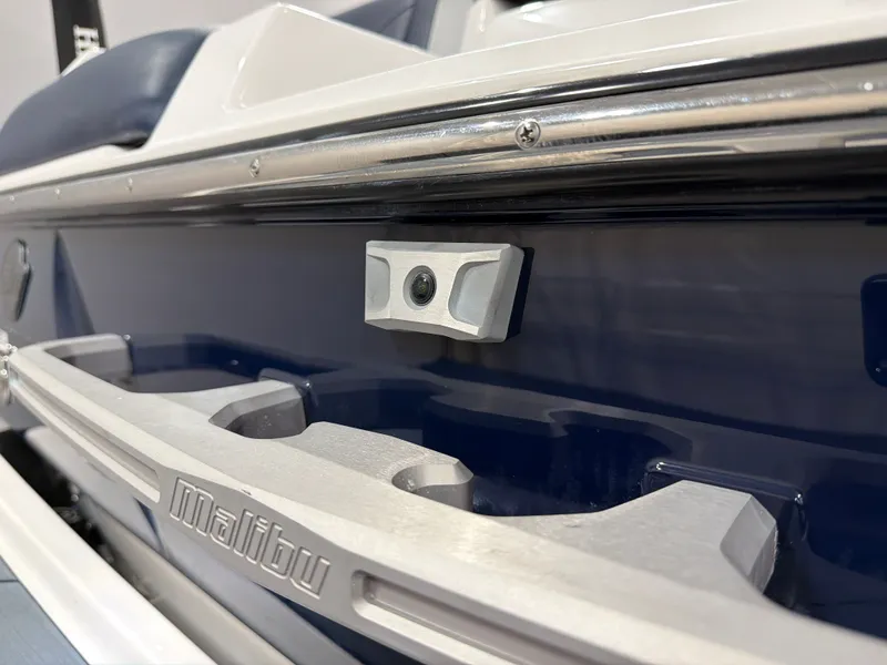 Slide: The Image of Malibu Wakesetter 23 LSV 2025 - 7