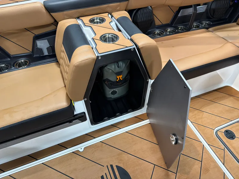 Slide: The Image of Malibu 26 LSV 2025 - 14