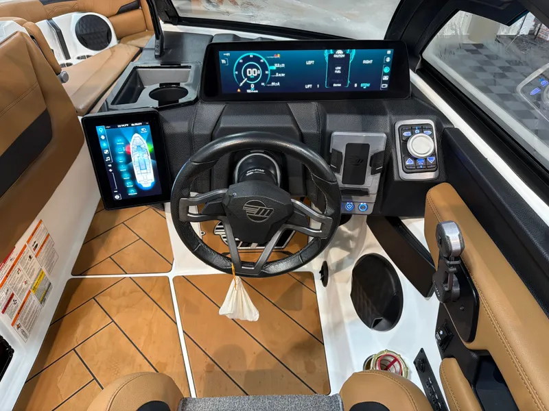 Slide: The Image of Malibu 26 LSV 2025 - 20