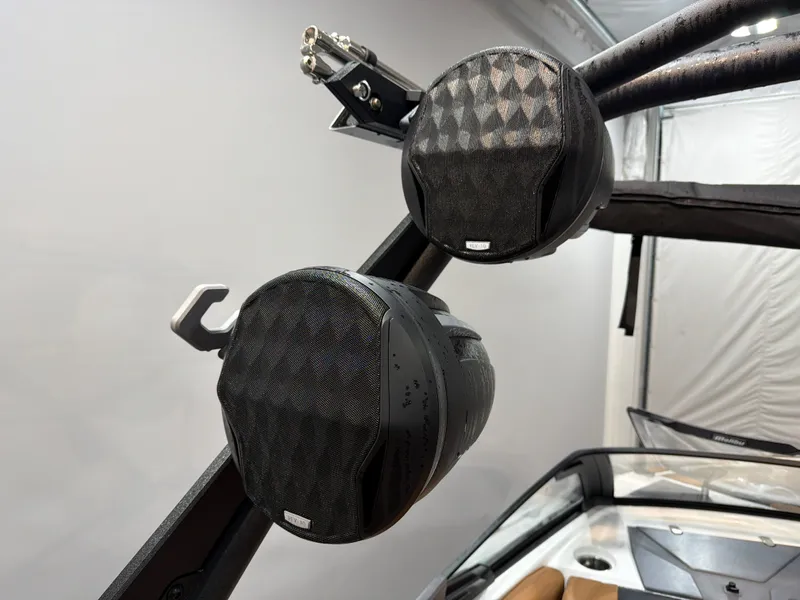 Slide: The Image of Malibu 26 LSV 2025 - 25