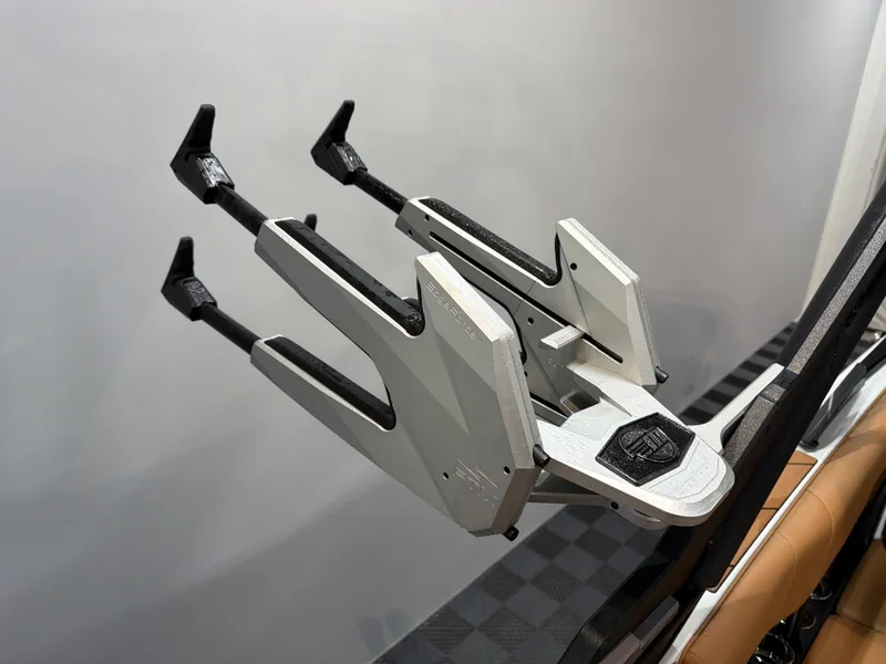 Slide: The Image of Malibu 26 LSV 2025 - 26